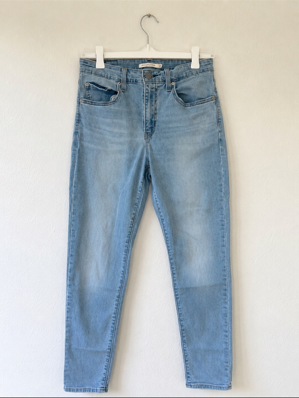 Levi’s 721 High Rise Skinny Jeans Womens Size 28 Light Wash Blue Stretch Denim